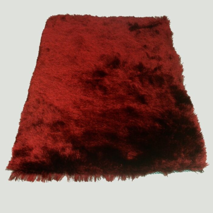 Tapis shaggy rouge longues mèches