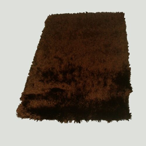 Tapis shaggy marron longues mèches