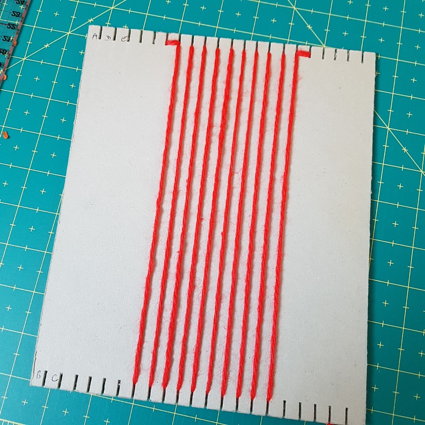 Métier à tisser simple en carton